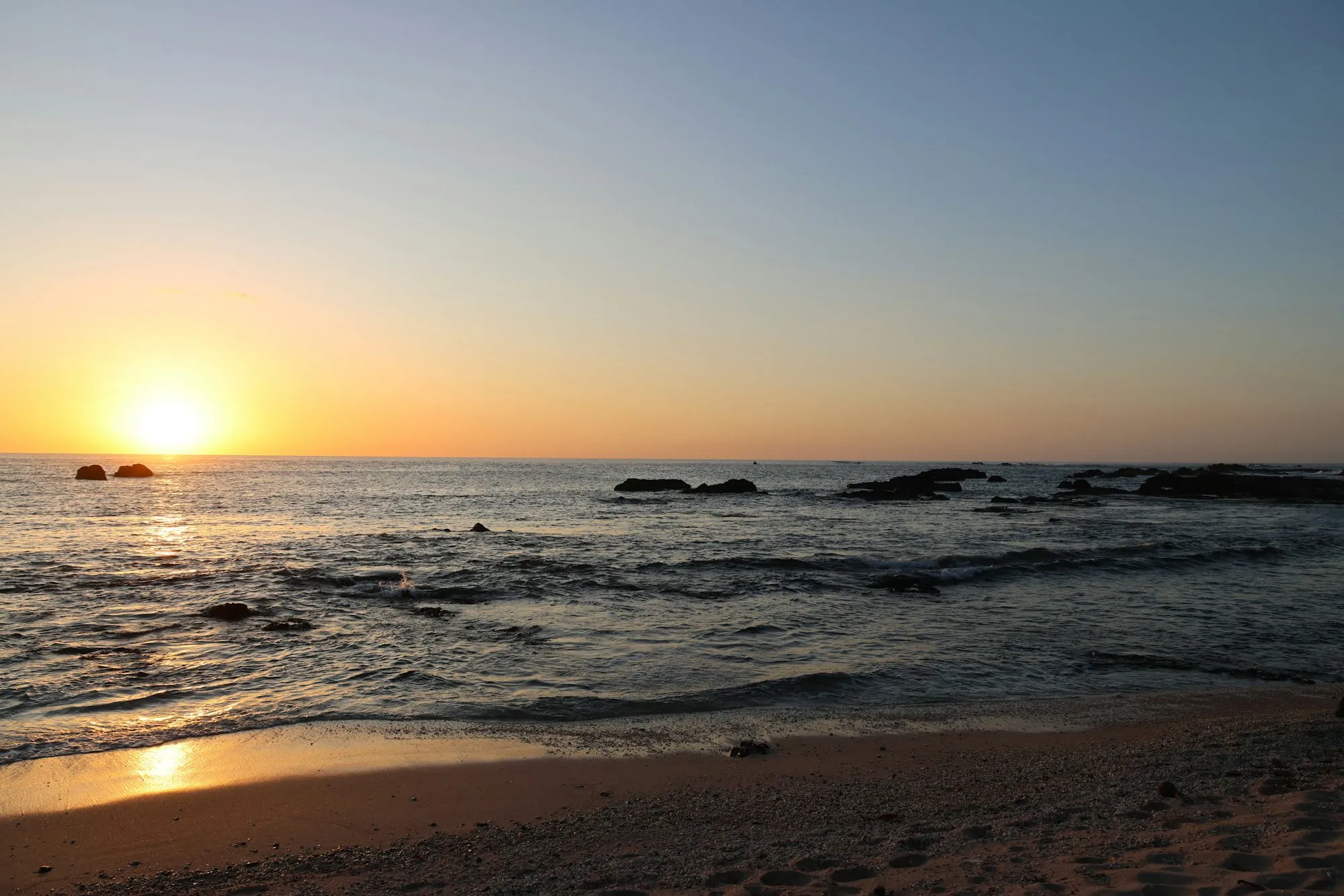 Pacific coast of Costa Rica - surfers' paradise and bohemian hideaway