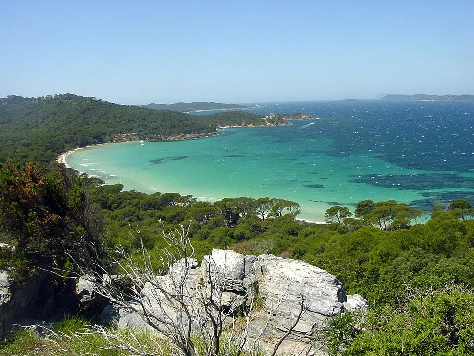 Plage de Notre-Dame, Porquerolles — an island paradise without the passport stamp