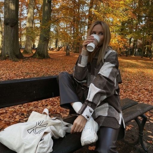 Autumn capsule wardrobe hero